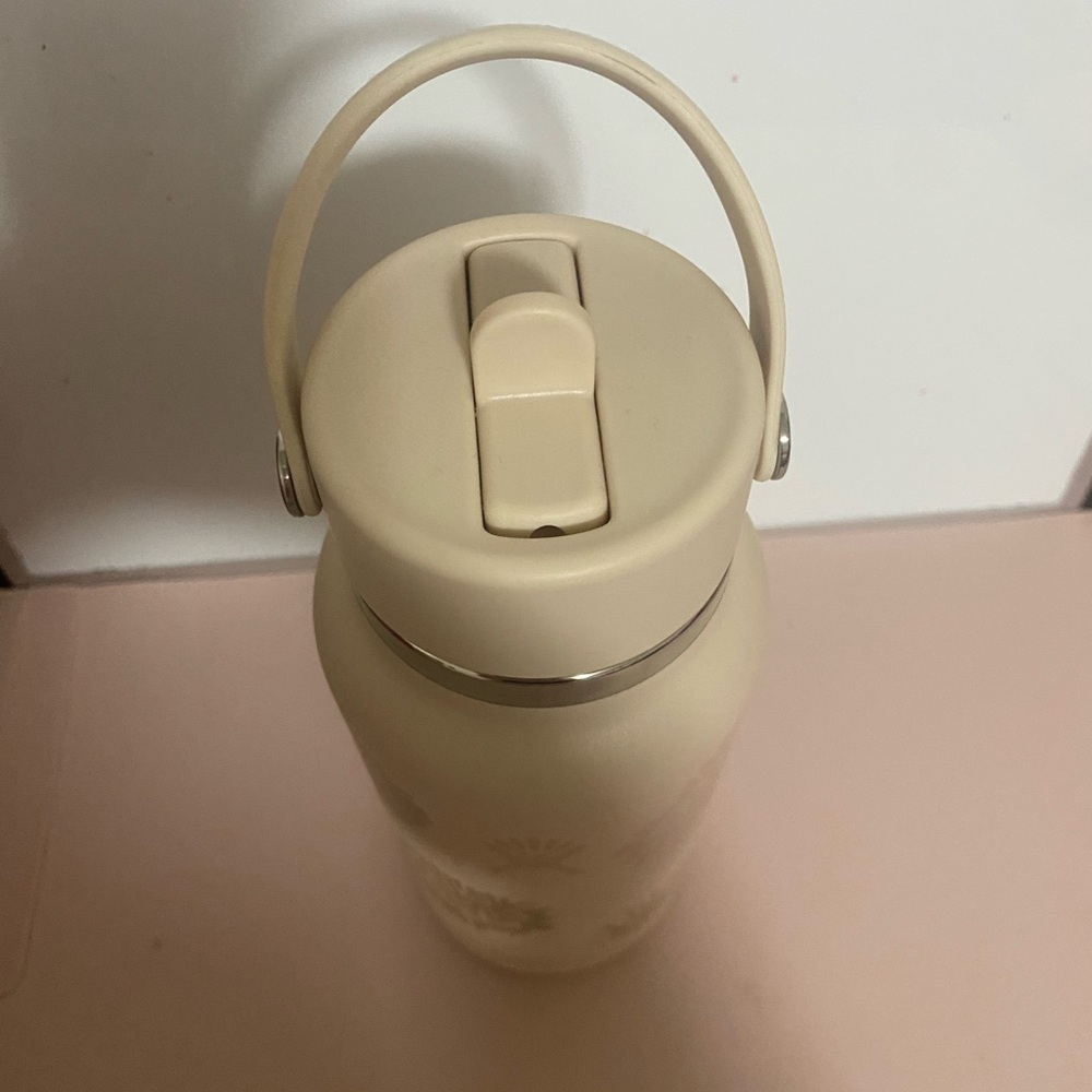 Hydro flask